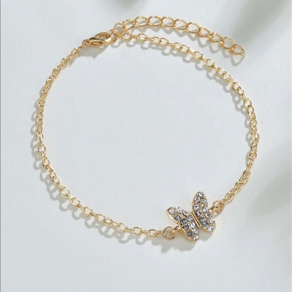 Jewelry - Rhinestone butterfly anklet